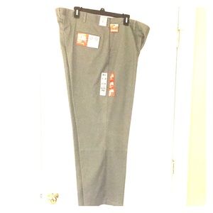 Men’s 42x30 dockers pants.